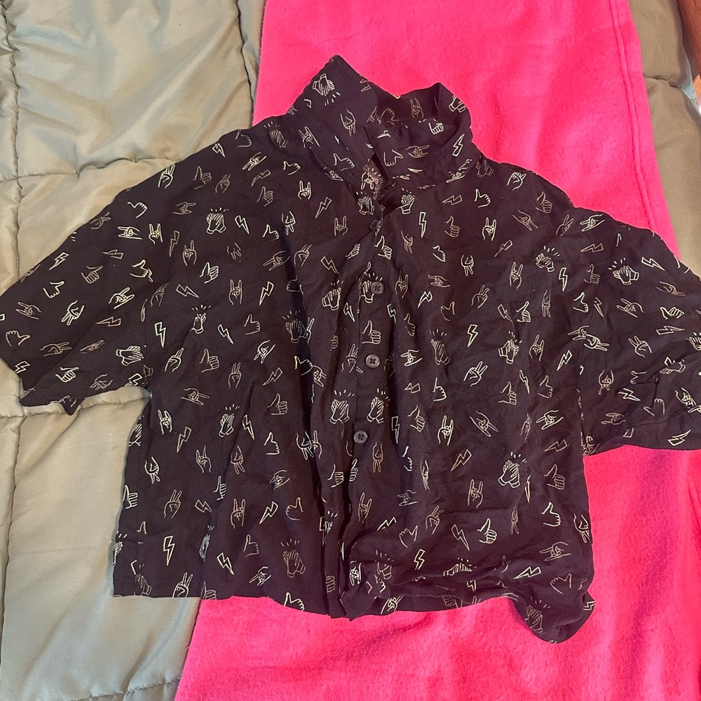 Cropped Button Up - Picture 2 of 4
